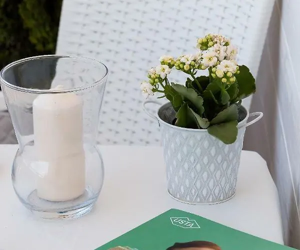 Zwierzynscy 2 Bed & Breakfast Pobierowo