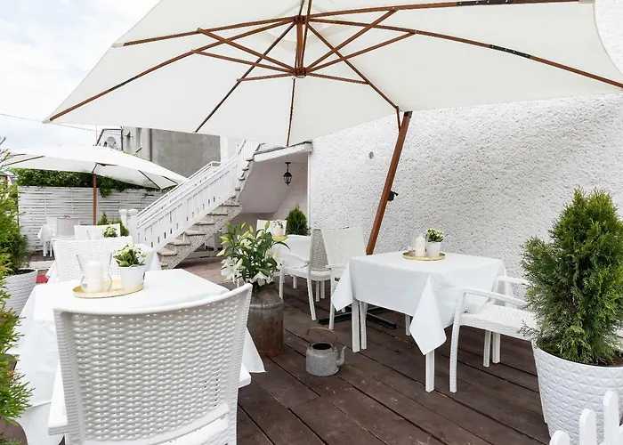 לינה וארוחת בוקר Zwierzynscy 2 3*